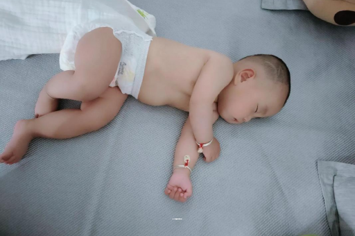 鄂州没满月的宝宝